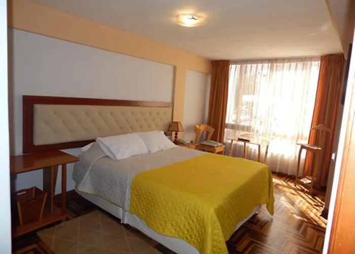 Residencial Plaza Espana Affittacamere 3*